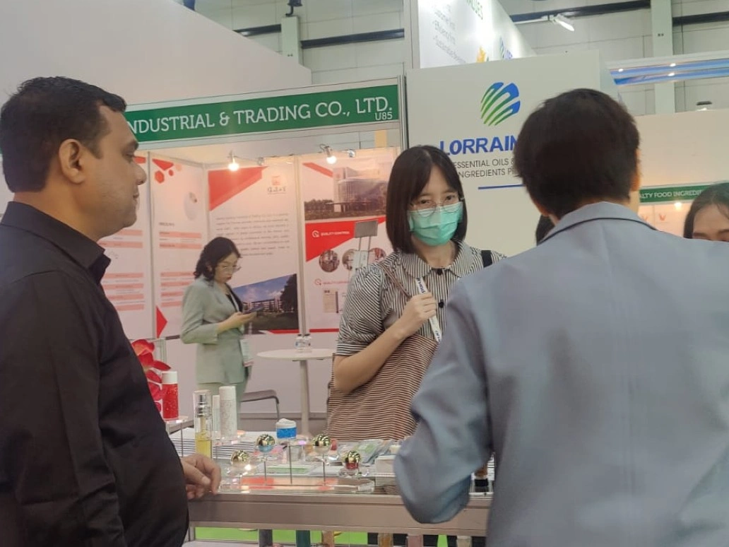 visitors exploring UMANG GLOBAL GROUP’s range of specialty ingredients